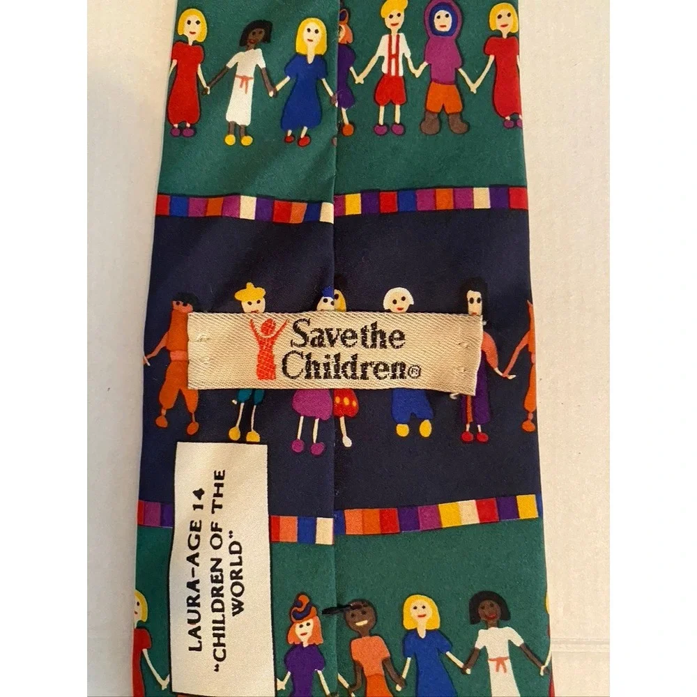 Save the Children Silk Tie Children of the World Laura Age 14 Navy Green USA